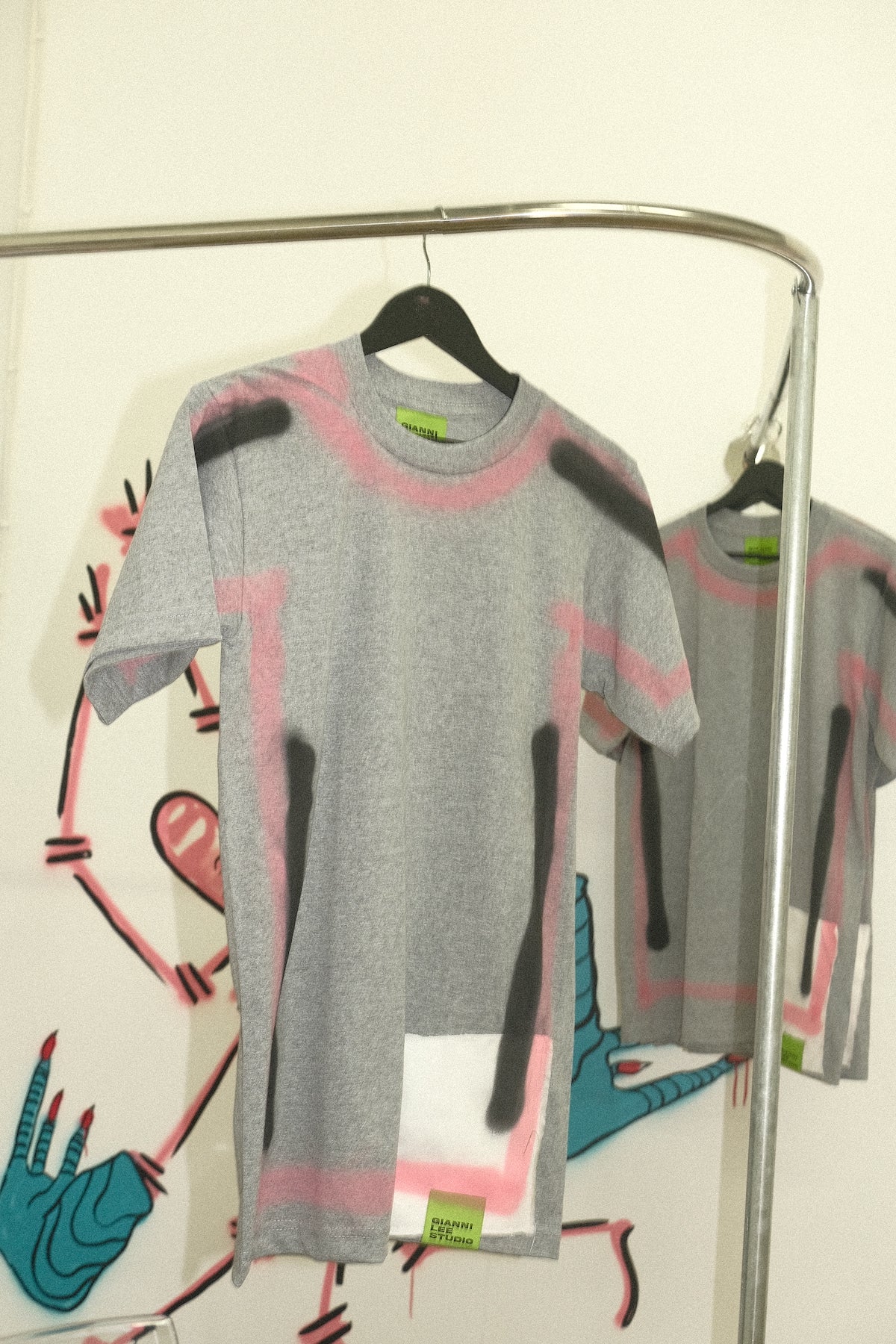 OUTLINED Shirt* - Concrete Grey